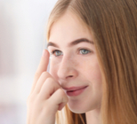 עדשות מגע: מה הופך אותן לאמצעי הראייה היעיל ביותר עבור ילדים ובני נוער?-תמונה